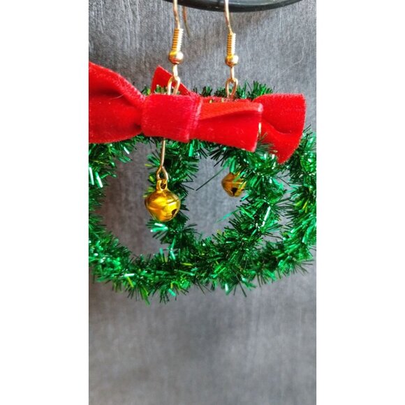 Christmas Wreath Earrings With Dangle Bell - Picture 3 of 9
